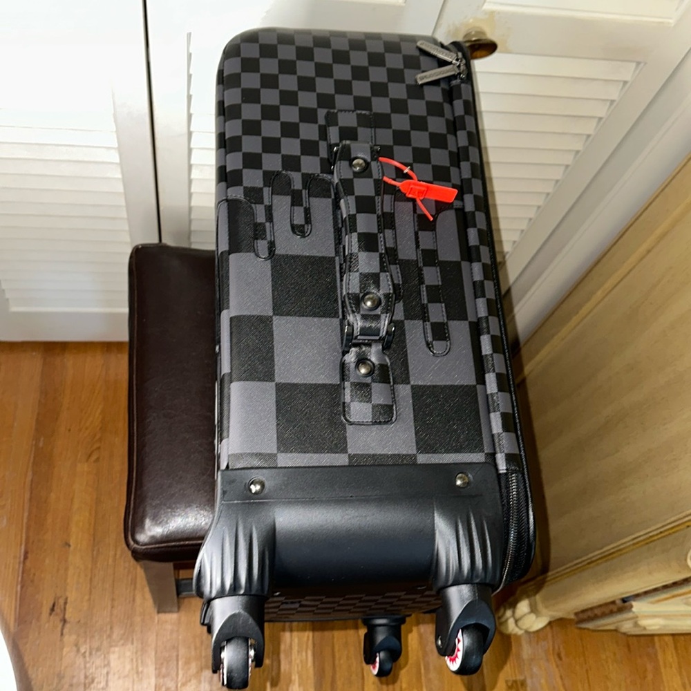 Sprayground 🦈 XTC Grey Sharks in Paris Jetsetter Carry on Luggage… - Picture 3 of 16